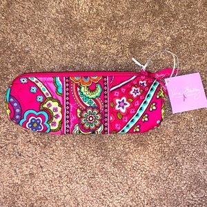 NWT Vera Bradley “On a Roll Case” in Pink Swirls